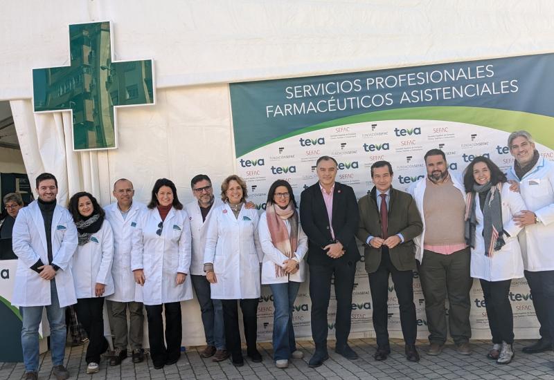 La carpa ‘El farmacéutico que necesitas’ muestra en Sevilla el valor de los servicios que pueden ofrecer los farmacéuticos comunitarios para mejorar el uso de los medicamentos y la salud de la población